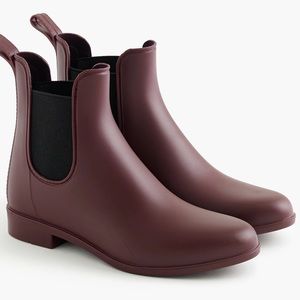 ✨HP✨J. CREW Matte Chelsea Rain Boot in Burgundy, Women Size 9
